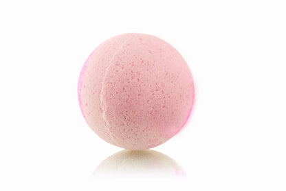 Love & Kisses Bade Kugel